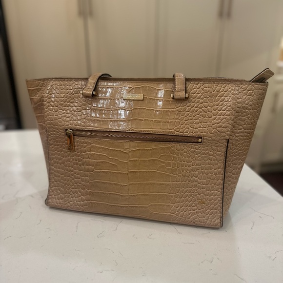 kate spade Handbags - Kate Spade Croc-Embossed Tan Tote